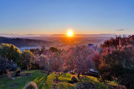 Photo of property in 138a Dyers Pass Road, Cashmere, Christchurch, 8022