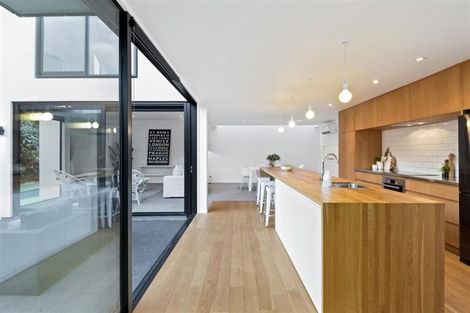 Photo of property in 22 Office Road, Merivale, Christchurch, 8014