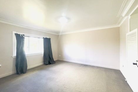 Photo of property in 12 Tahi Terrace, Glen Eden, Auckland, 0602