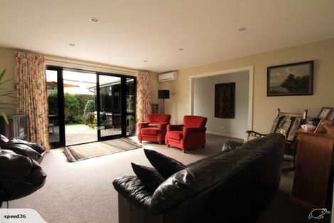 Photo of property in 18 Kelliher Drive, Wanaka, 9305
