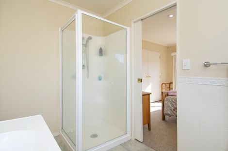 Photo of property in 1 Peregrine Place, Welcome Bay, Tauranga, 3112