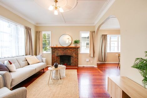 Photo of property in 910 Saint Aubyn Street East, Parkvale, Hastings, 4122