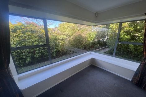 Photo of property in 122 Westchester Drive, Churton Park, Wellington, 6037