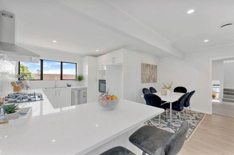 Photo of property in 1/55 Alfriston Road, Manurewa East, Auckland, 2102