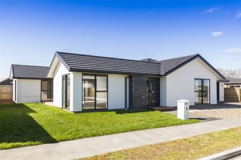 Photo of property in 5 Ciaran Close, Broomfield, Christchurch, 8042