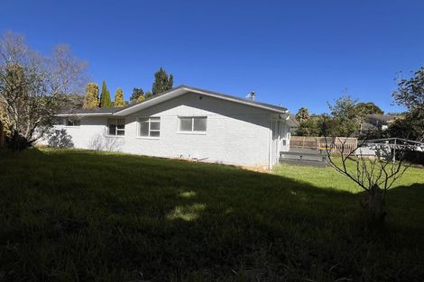 Photo of property in 15 Glenroy Place, Green Bay, Auckland, 0604