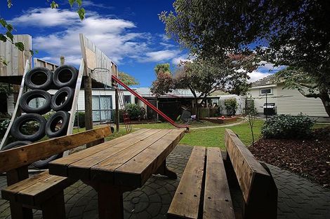 Photo of property in 9 Mappleton Avenue, Burnside, Christchurch, 8053