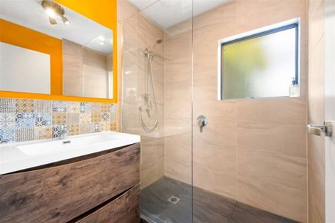 Photo of property in 2/123 Millbrook Road, Sunnyvale, Auckland, 0612