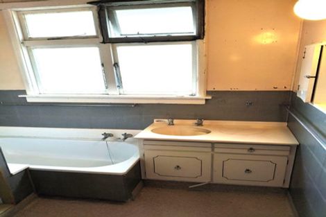 Photo of property in 45 Upper Ure Street, South Hill, Oamaru, 9400