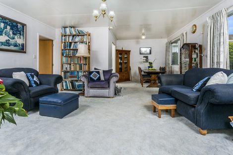 Photo of property in 13 Morriggia Place, Bayview, Auckland, 0629