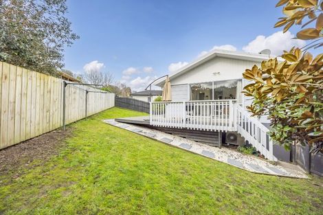 Photo of property in 17 Magdalen Place, West Harbour, Auckland, 0618