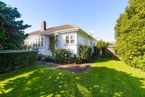 Photo of property in 32 Parata Street, Hokowhitu, Palmerston North, 4410