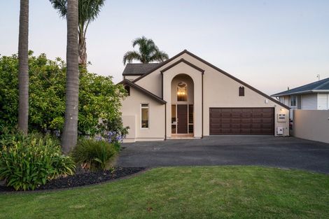 Photo of property in 48 Oxford Street, Te Puke, 3119