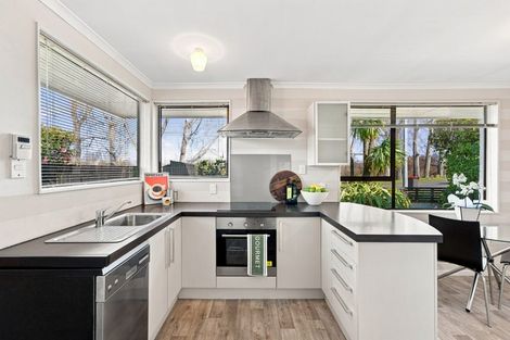 Photo of property in 1/126 Lake Terrace Road, Burwood, Christchurch, 8061