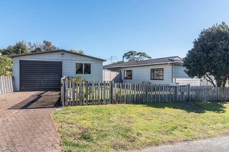 Photo of property in 21 Pitoitoi Street, Otaihanga, Paraparaumu, 5036