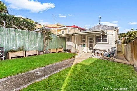 Photo of property in 16 Herald Street, Berhampore, Wellington, 6023