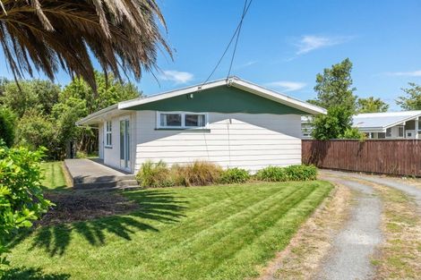 Photo of property in 9 Hardie Grove, Featherston, 5710