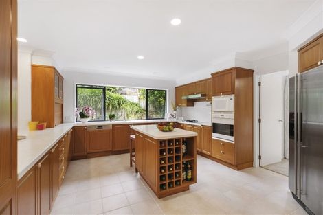 Photo of property in 8 Gillard Place, Eastern Beach, Auckland, 2012