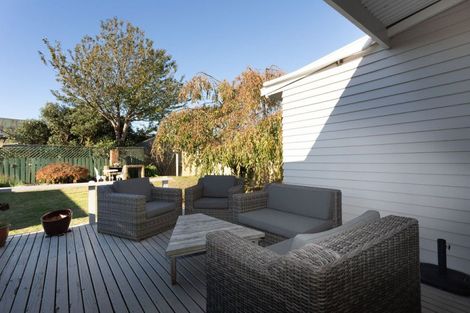 Photo of property in 24 Chamberlain Street, Dannevirke, 4930