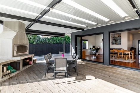 Photo of property in 69 Te Mata Road, Havelock North, 4130