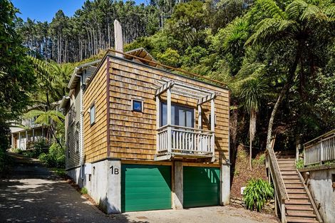 Photo of property in 1a Waitohu Road, York Bay, Lower Hutt, 5013