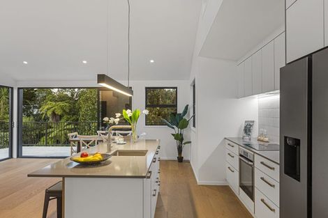 Photo of property in 54a Awaroa Road, Sunnyvale, Auckland, 0612