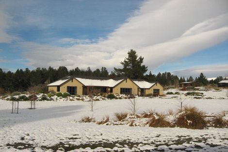 Photo of property in 4 Old Golf Course Road, Bridge Hill, Alexandra, 9320