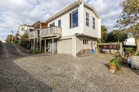 Photo of property in 8 Autere Street, Strandon, New Plymouth, 4312