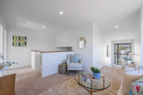 Photo of property in 7/11 Rengarenga Rise, Fairview Heights, Auckland, 0632