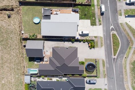 Photo of property in 64 Darlington Street, Ngatea, 3503