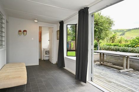 Photo of property in 8 Katrin Place, Mahia, 4198