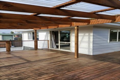 Photo of property in 5 Josie Lane, Manurewa, Auckland, 2102