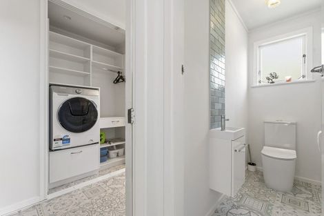 Photo of property in 37 Glenn Terrace, Otumoetai, Tauranga, 3110