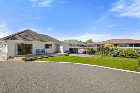 Photo of property in 861 Main North Road, Belfast, Christchurch, 8051