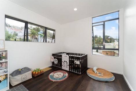 Photo of property in 50a Noeleen Street, Glenfield, Auckland, 0629