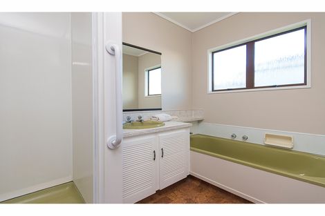 Photo of property in 19b Victoria Avenue, Waiuku, 2123