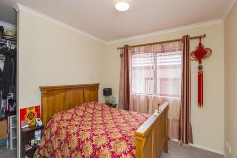 Photo of property in 14 Cresswell Place, Johnsonville, Wellington, 6037