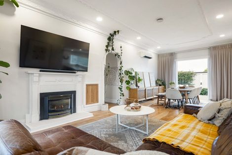 Photo of property in 17 Dinsdale Road, Dinsdale, Hamilton, 3204