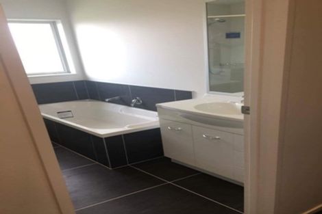 Photo of property in 35 Okawa Avenue, Papakura, 2110