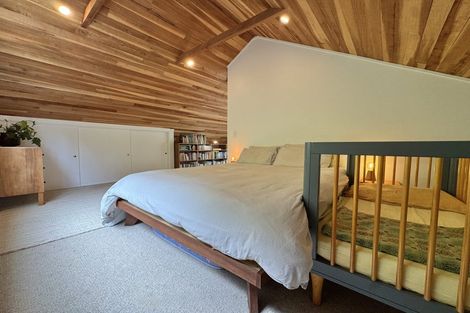 Photo of property in 977 Makara Road, Makara Beach, Karori, 6972