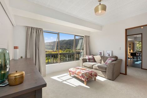 Photo of property in 2/55 Waitohu Road, York Bay, Lower Hutt, 5013