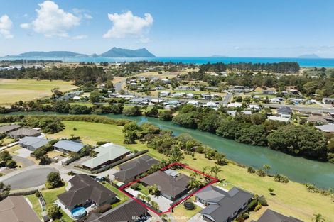 Photo of property in 11 Waitaha Place, Ruakaka, 0116