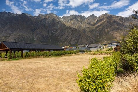 Photo of property in 41 Cappie Drive, Jacks Point, Queenstown, 9371