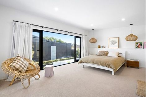 Photo of property in 121a Oceanview Road, Mount Maunganui, 3116
