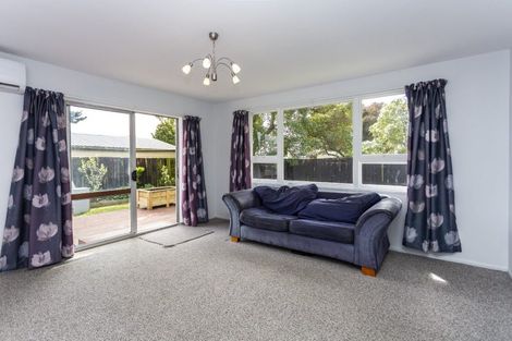 Photo of property in 2/15a Marriotts Road, North New Brighton, Christchurch, 8083