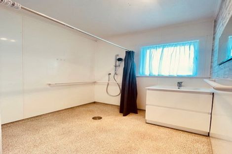 Photo of property in 24 Eastdale Road, Avondale, Auckland, 1026