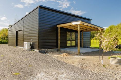 Photo of property in 100 Cole Street, Dannevirke, 4930