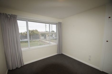 Photo of property in 39 Middlepark Road, Sockburn, Christchurch, 8042