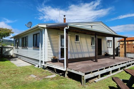 Photo of property in 112 Reid Street, Blaketown, Greymouth, 7805