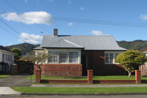 Photo of property in 7 Benge Crescent, Naenae, Lower Hutt, 5011